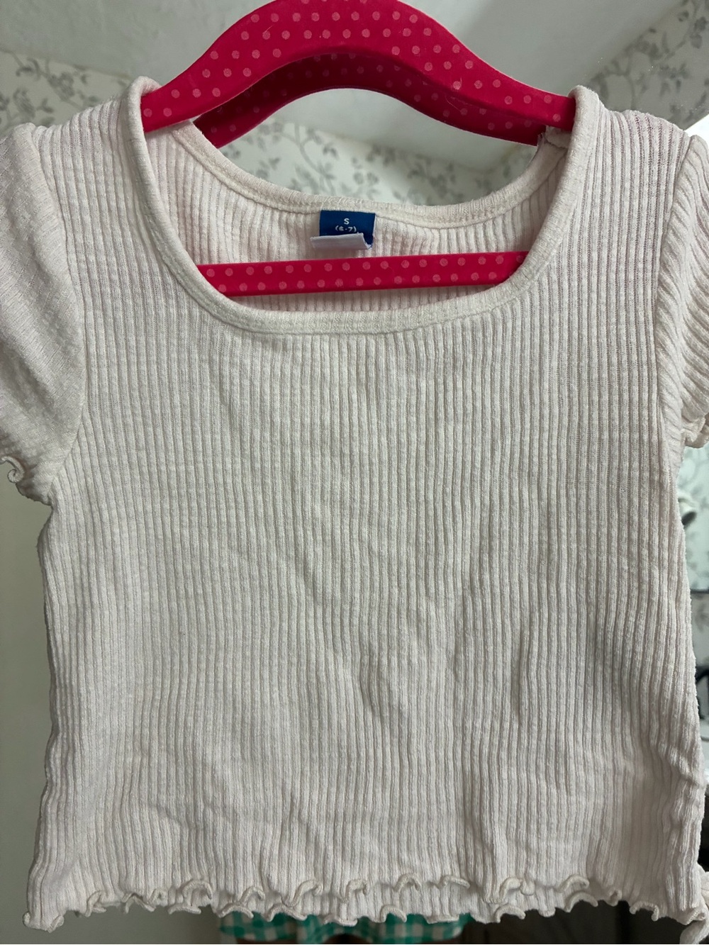 Old Navy Light Cream Ribbed Short Sleeve Tee girls size Small